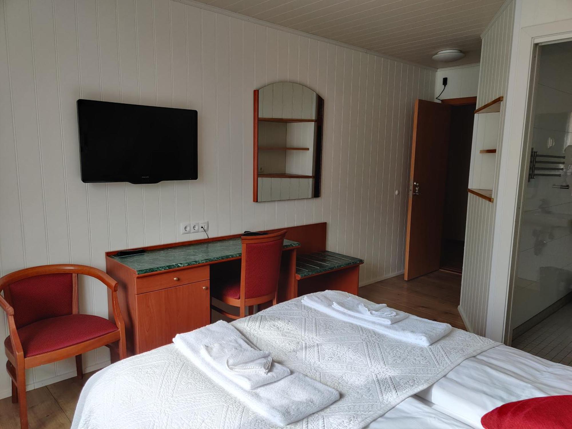 Hotel ボルガルネース エクステリア 写真