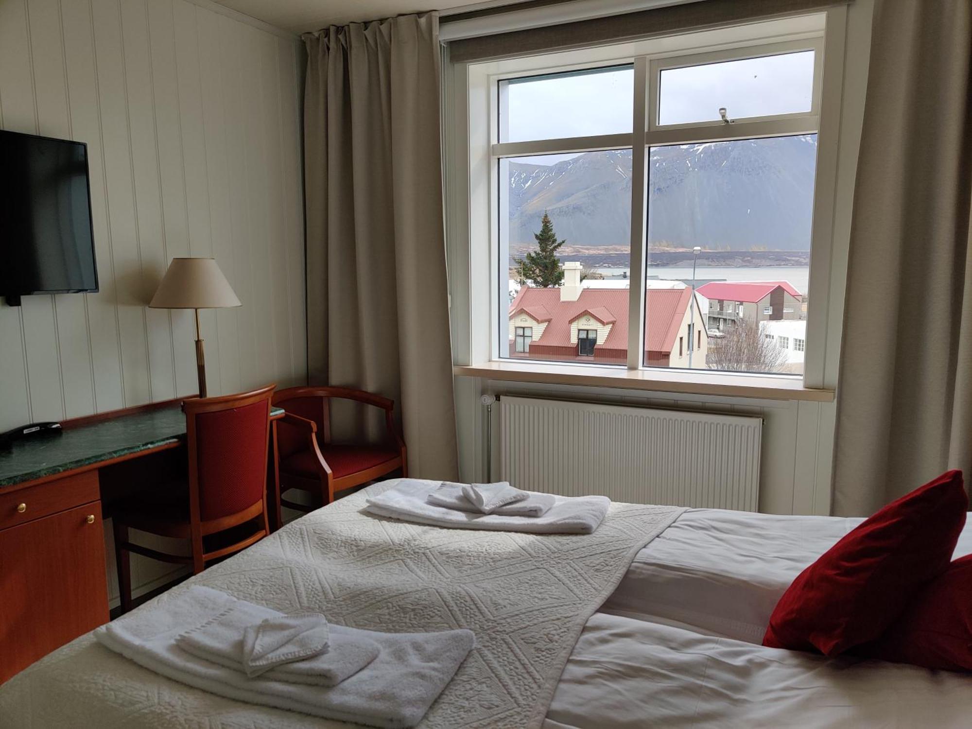 Hotel ボルガルネース エクステリア 写真