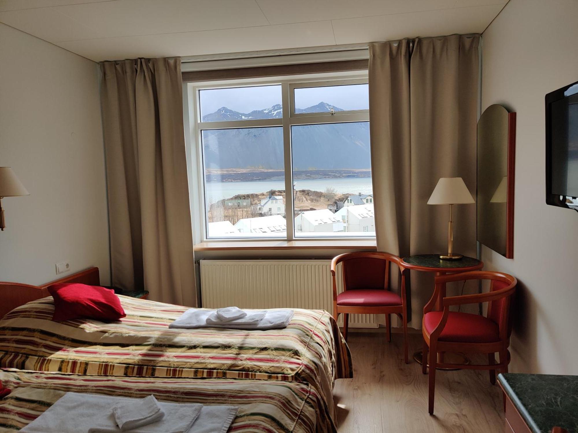 Hotel ボルガルネース エクステリア 写真